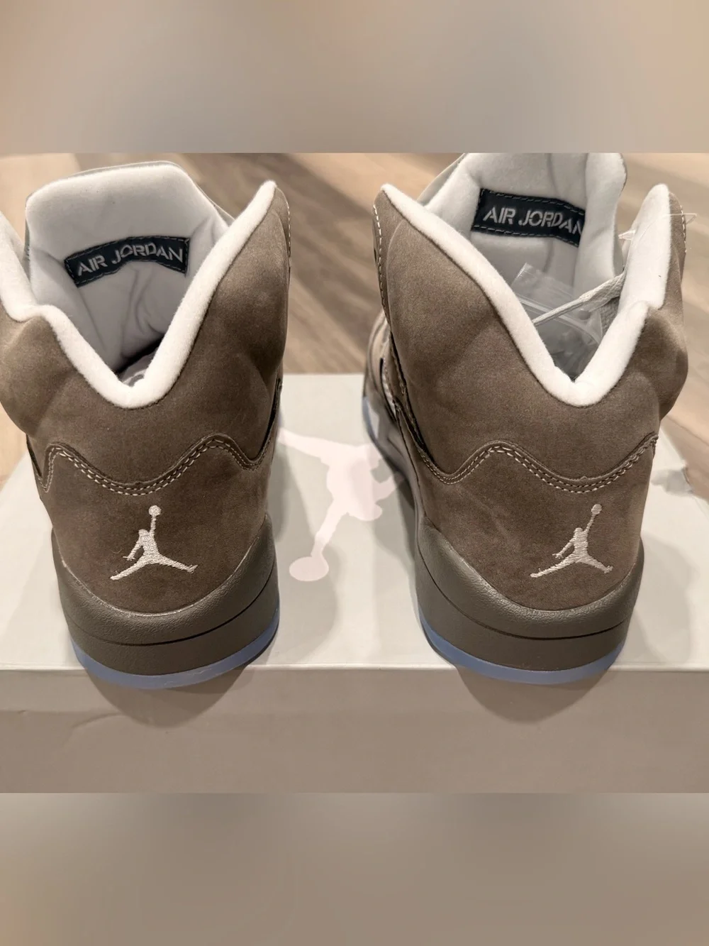 Air Jordan 5 retro Wolf Gray US Size 8.5 NEW